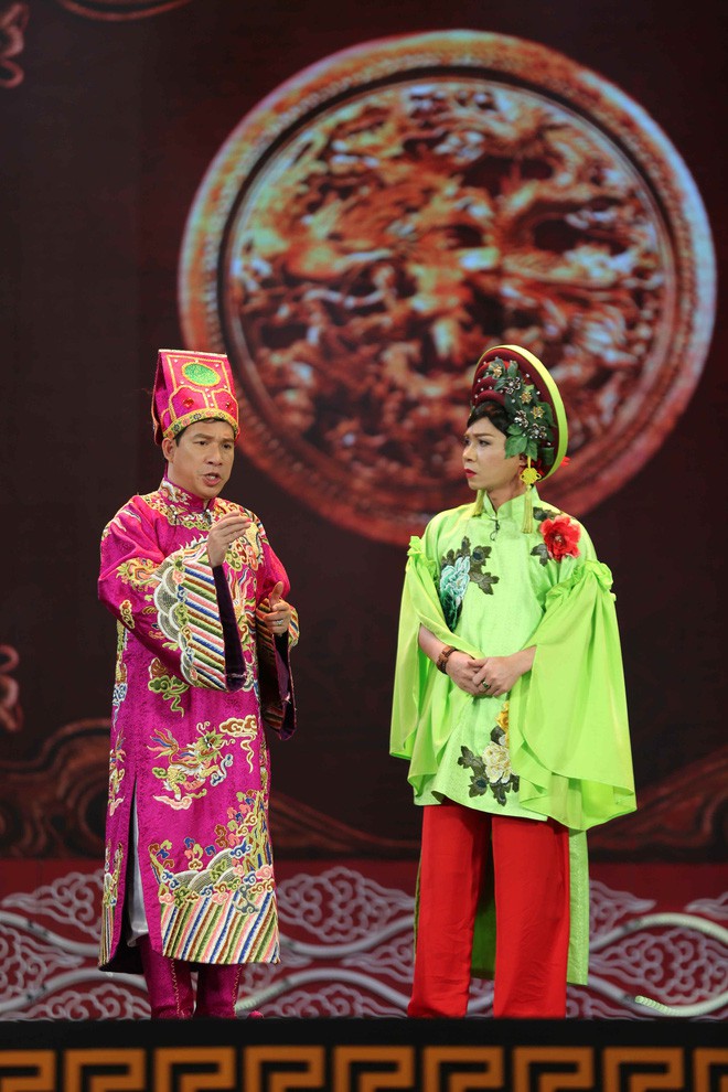 Táo Quân: Cô Đẩu Công Lý sẽ lên xe hoa với MC Thành Trung? Táo Quân: Cô Đẩu Công Lý sẽ lên xe hoa với MC Thành Trung?